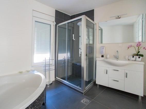 موستار Urban Suites & Apartments المظهر الخارجي الصورة